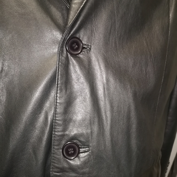 Men's 3/4 black leather coat size Medium - Picture 3 of 16